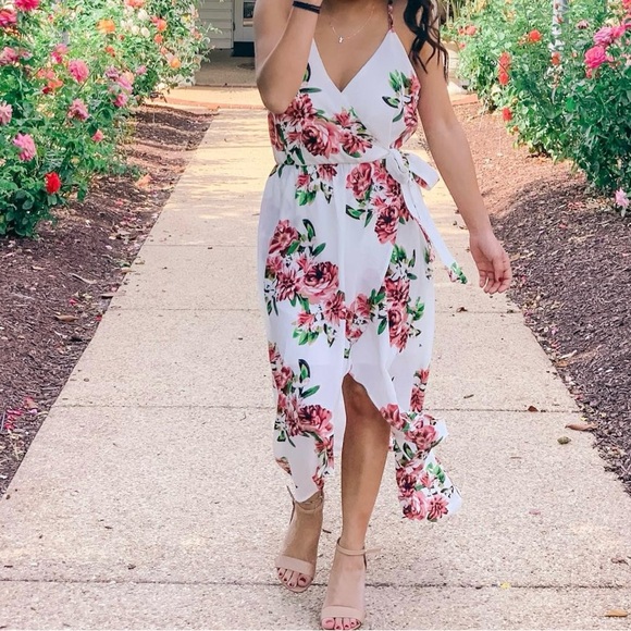 Floral Maxi Dress with Pink and Green Accents - Picture 7 of 7